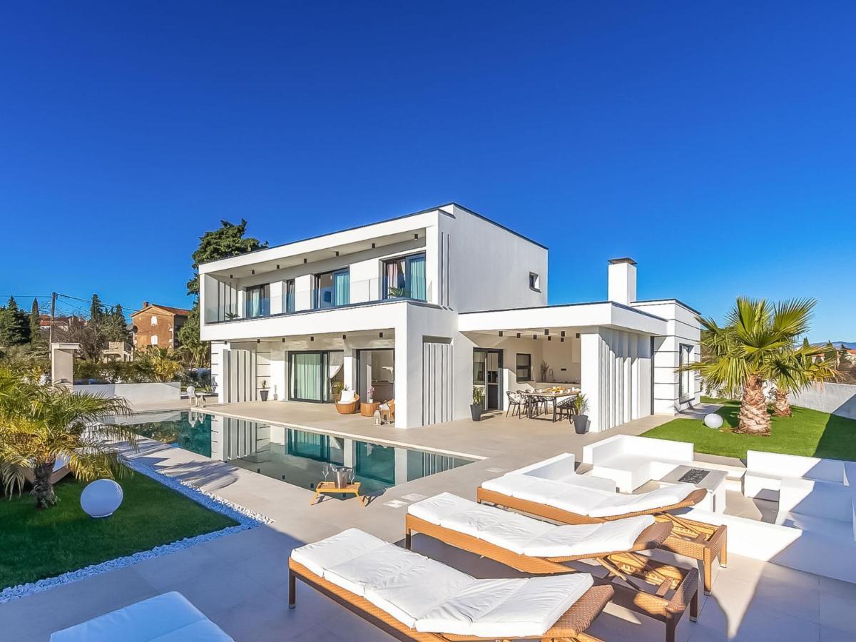 Villa Milly Vrh  外观 照片