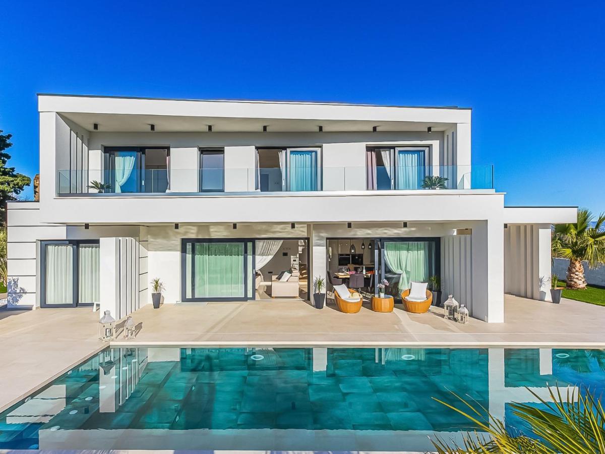Villa Milly Vrh  外观 照片