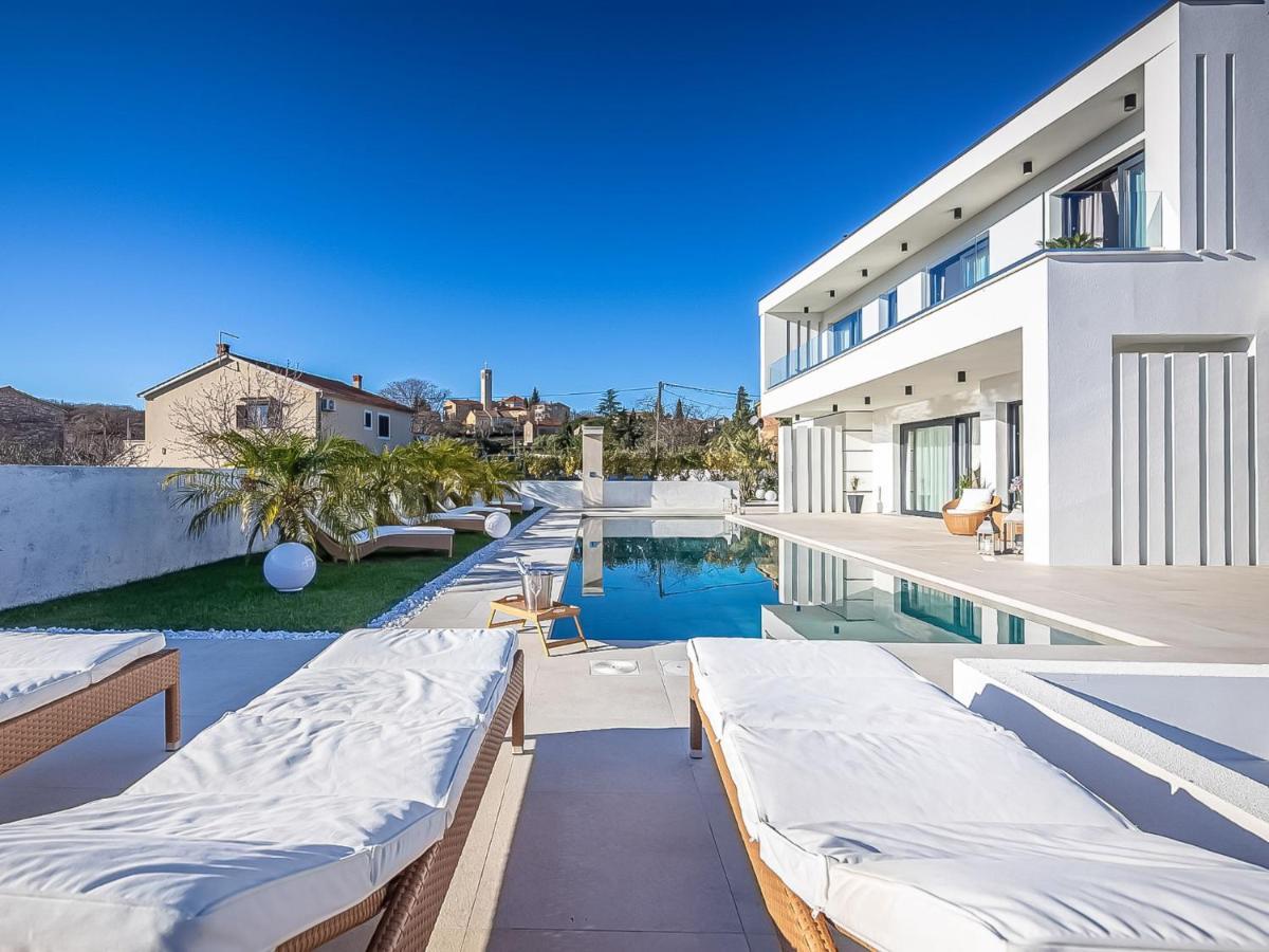 Villa Milly Vrh  外观 照片