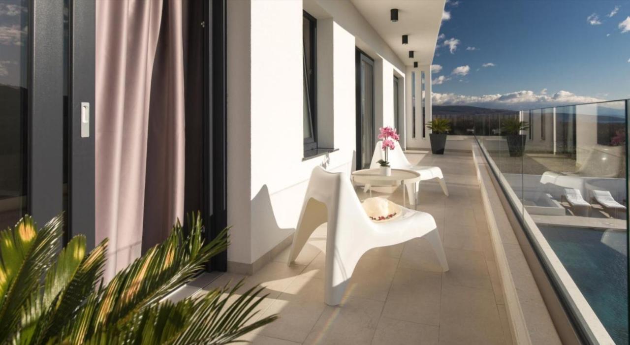 Villa Milly Vrh  外观 照片