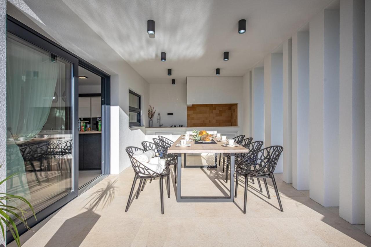 Villa Milly Vrh  外观 照片
