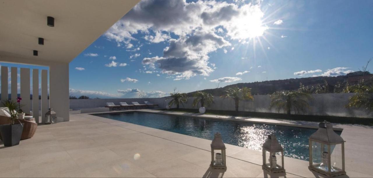 Villa Milly Vrh  外观 照片